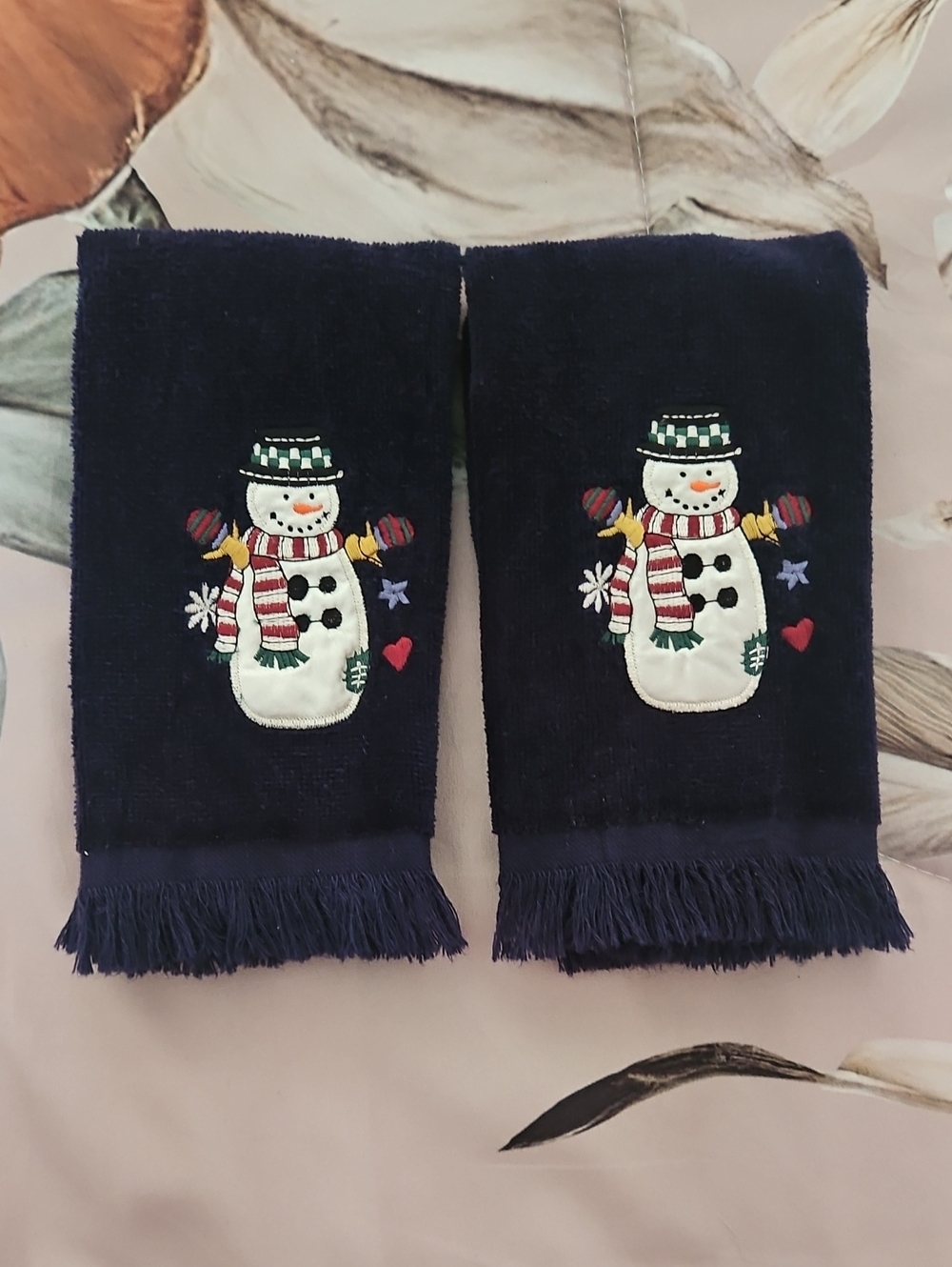 Christmas Finger Tip Towel Set Blue With White ☃️ Snowman With A Scarf.
